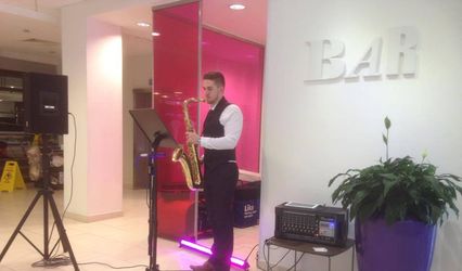 Saxalone