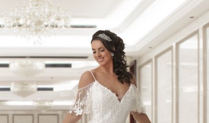 Curves & Couture Bridal Boutique