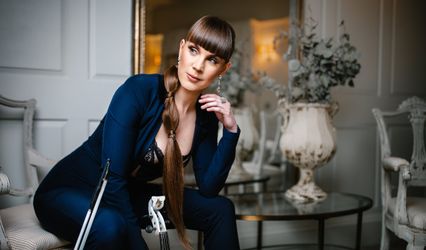 Alexandra The Violinist