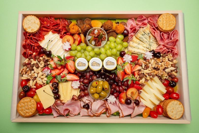 Bloc Cheese Grazing