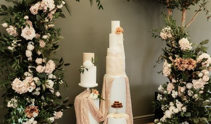 RT Cakes