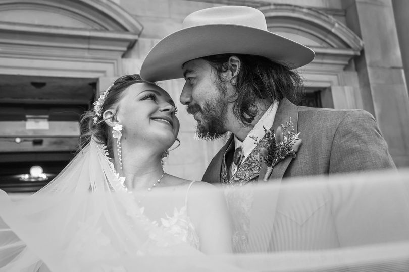 The Wedding Lens Official