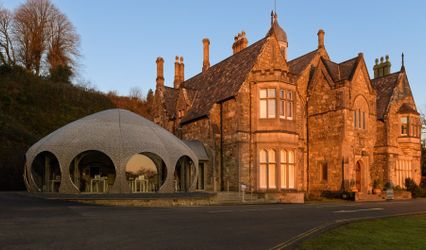 Oriel Plas Glyn-Y-Weddw Arts Centre