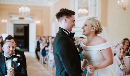 Lucy Daplyn bridal hair