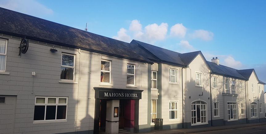 Mahon's Hotel