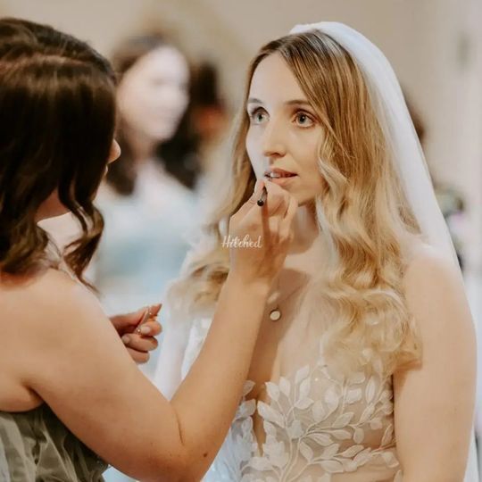 Eleanor Hart - Hair and Make-up Artist