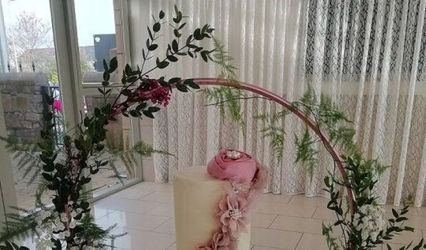 Cakes by Louise Lang