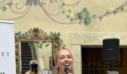 Ellie Moloney Vocalist