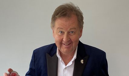 Paul Ray Wedding Magician