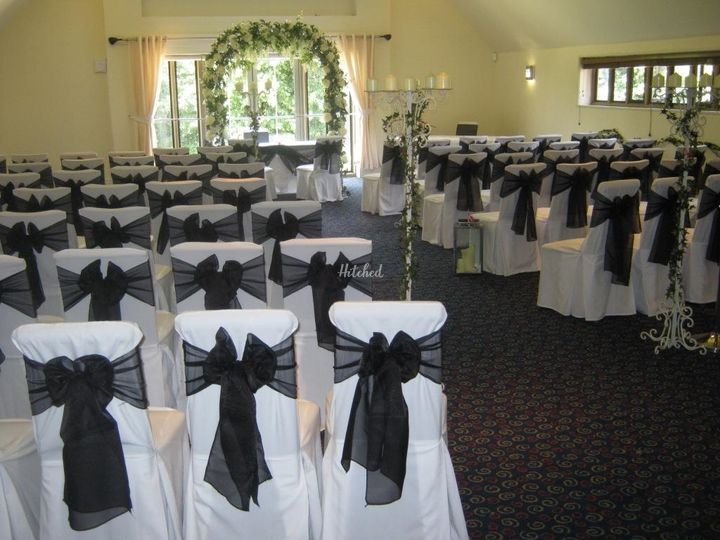 Hampton Court Palace Golf Club Wedding Venue Kingston Surrey hitched