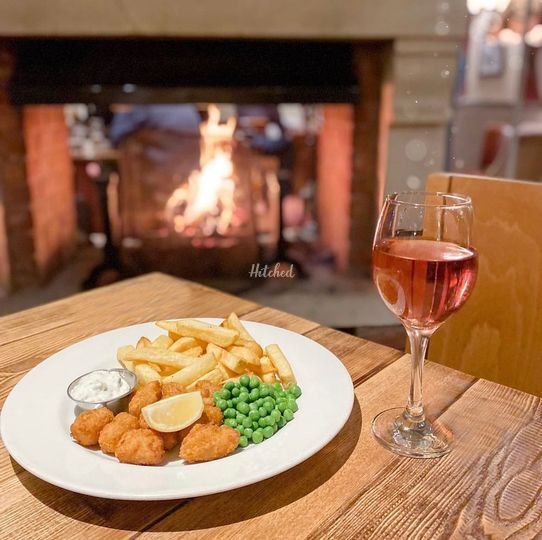 THE STAG AND HOUNDS
