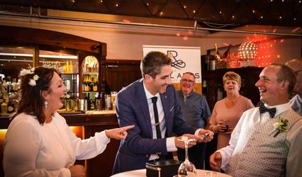 Magic Wedding - Kev G Magician