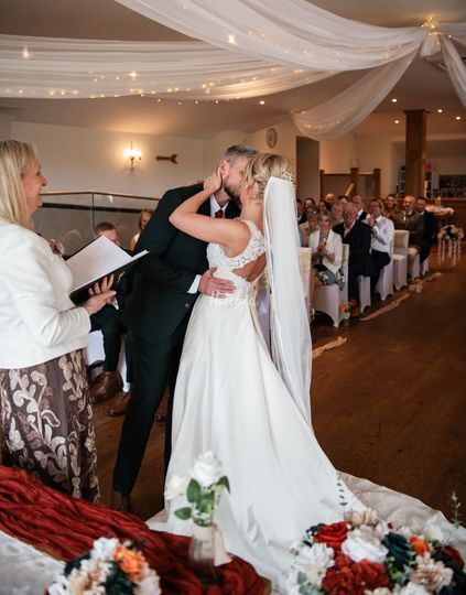 Helen Wright Celebrant