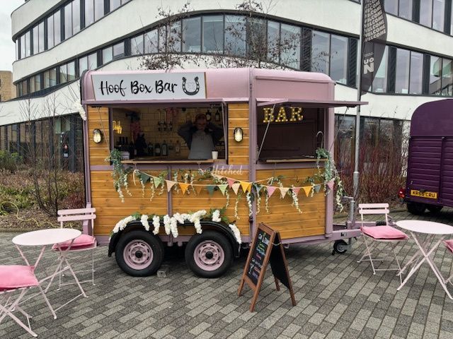 Hoof Box Bar