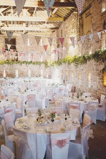 Wedding Meander In Gloucestershire Decorative Hire Hitched Co Uk
