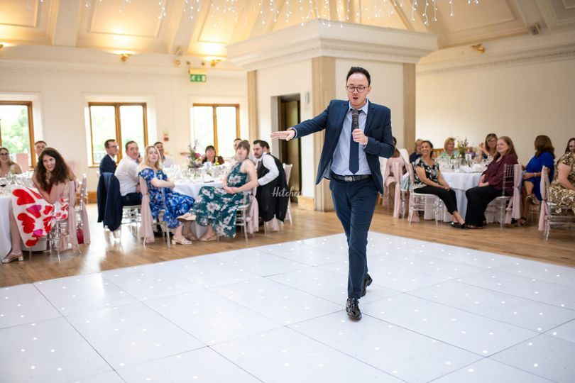 Tommy Knight | Magician & Wedding MC