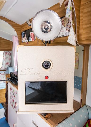 Daisy Vintage Caravan Photo Booth in West Yorkshire - Photo Booths | hitched.co.uk