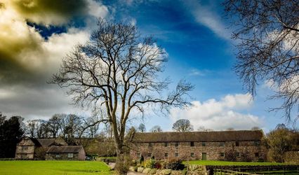 The Ashes Barns and Country House