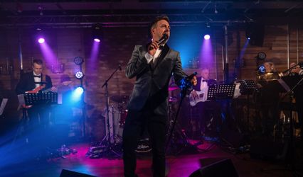 info@theultimatefunctionband.co.uk