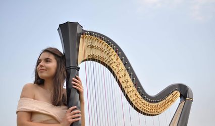 Angharad Huw - Harpist