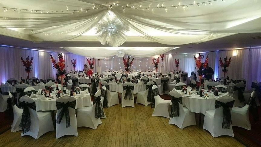 Elegant Venue Dressing