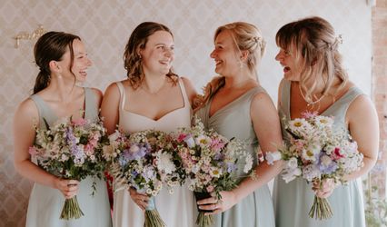 Seasons Flower Studio