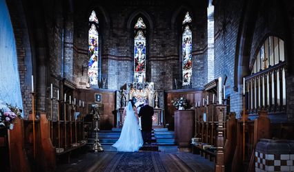 2 Wedding Photographers