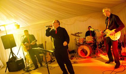 Double Vision - Wedding Band