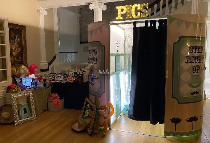 PicsPerfect Photo Booth Hire