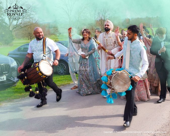 Asian Wedding Dhol Players, Band Baja & Bhangra Drummers