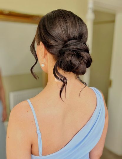 Helen Andrew Professional Hair & Make up Artist