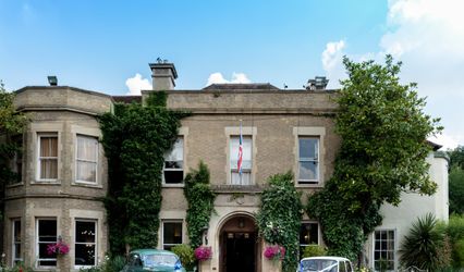 Woodland Manor Hotel