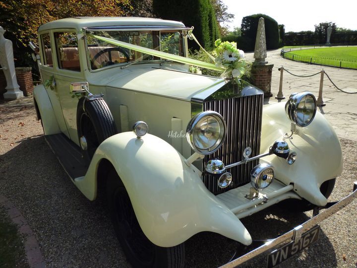 Buttonholes & Bouquets Wedding Cars