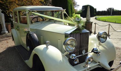 Buttonholes & Bouquets Wedding Cars