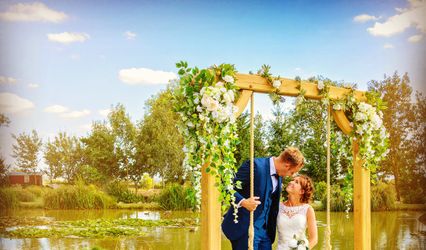 L W services the wedding swing