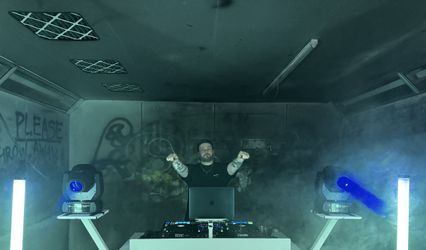 DJ Carr