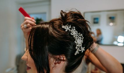 Kathryn Wilkes Hair & Make-up