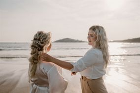Ocean Waves Hairstyling