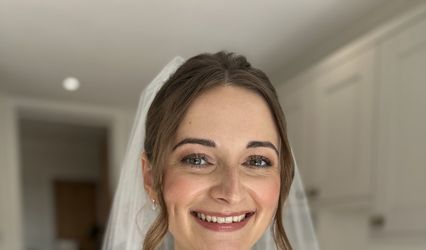 Amy Simms Make up and Hair