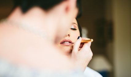 By Kerri Professional Make-Up Artist