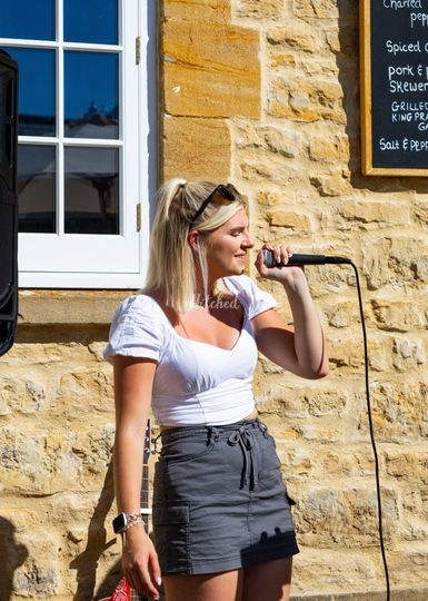 Nelle Curtis music