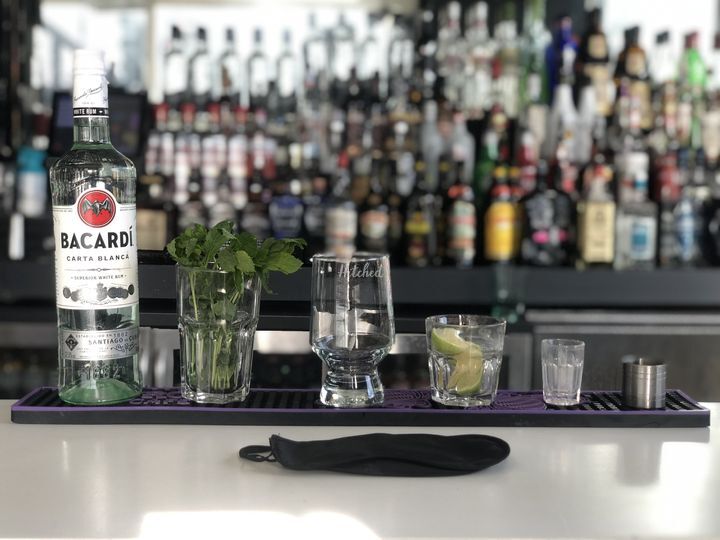 Kludo & Inc. Cocktail Bar