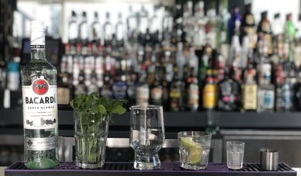 Kludo & Inc. Cocktail Bar