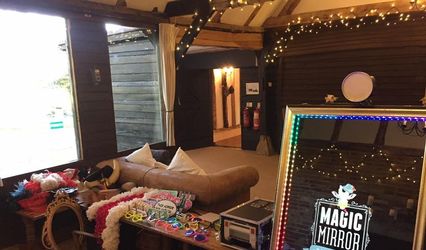 Magic Mirror Booth