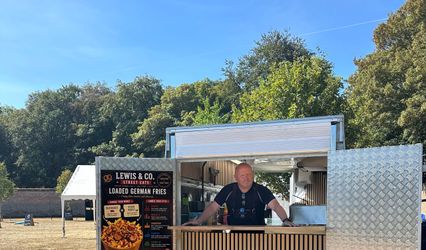 Lewis & Co Street Eats