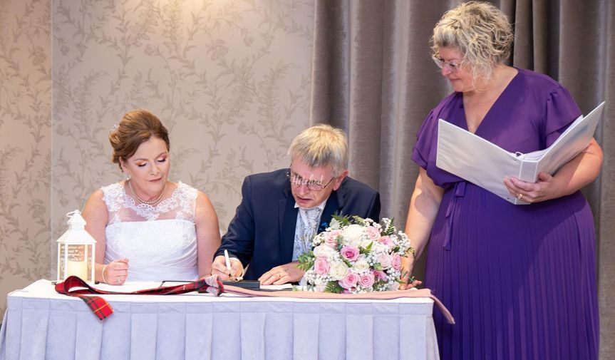 Elaine Curtis Wedding Celebrant
