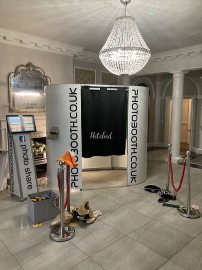 Northern Lights Photo Booths & Magic Mirrors