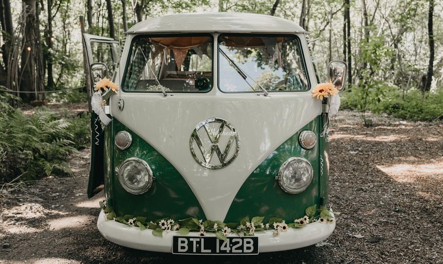 Best Friends Wedding Cars