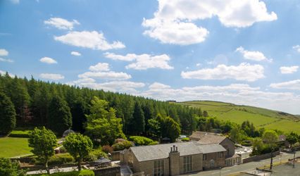 The Saddleworth Hotel