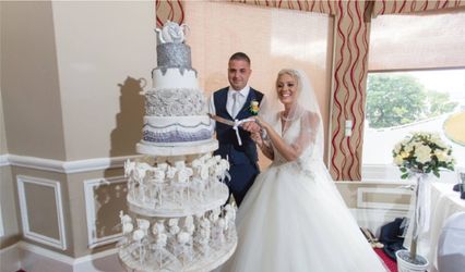 Adams Bakery/Cakes
